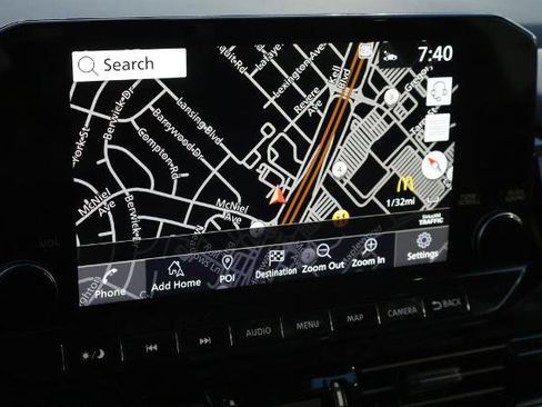 Certified 2025 Nissan Pathfinder SL image 22