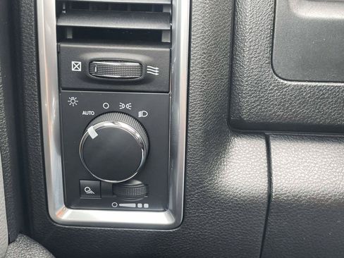 Used 2024 RAM 1500 Classic SLT AWD/4WD image 23