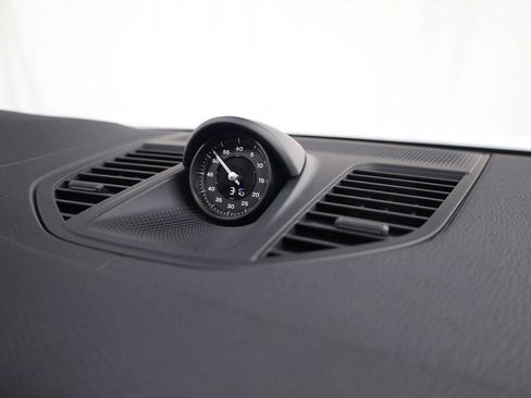 Used 2026 Porsche Panamera RWD image 23