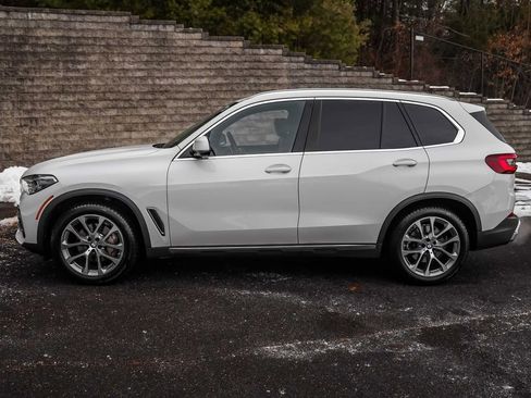 Used 2021 BMW X5 xDrive40i w/ Executive Package image 10
