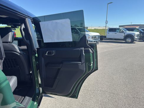 New 2025 Ford Bronco Badlands w/ Sasquatch Package image 13