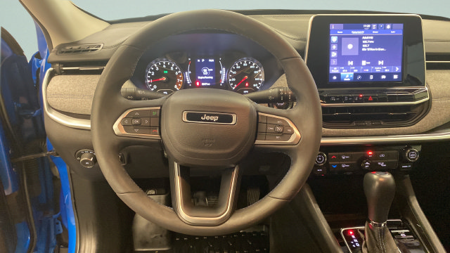 Used 2022 Jeep Compass Latitude AWD/4WD image 22
