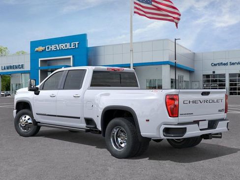 New 2026 Chevrolet Silverado 3500 High Country w/ High Country Premium Package AWD/4WD image 3