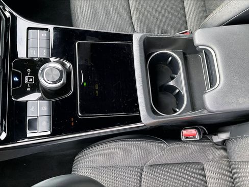 Used 2023 Toyota bZ4X XLE image 28