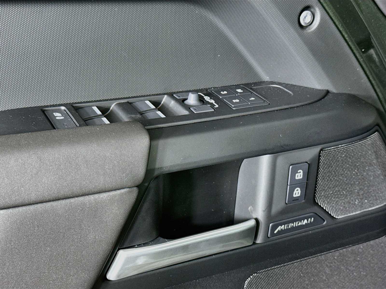 New 2026 Land Rover Defender 110 S AWD/4WD image 19