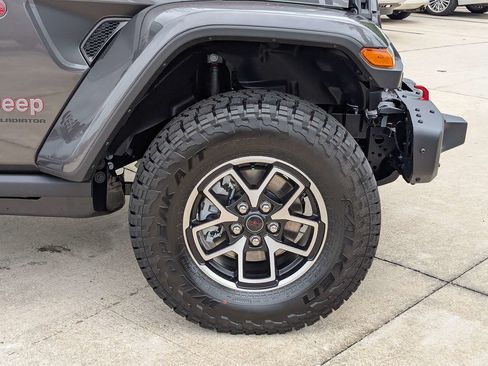 New 2026 Jeep Gladiator Rubicon AWD/4WD image 11