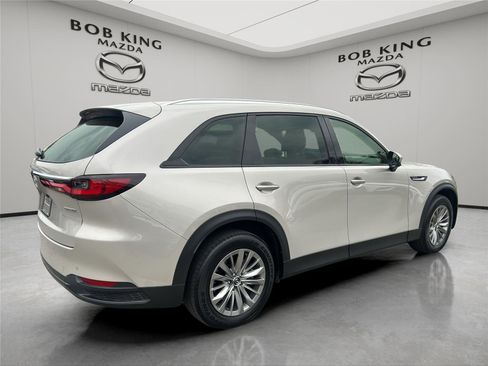 Used 2025 MAZDA CX-90 3.3 Turbo w/ Preferred Package image 5