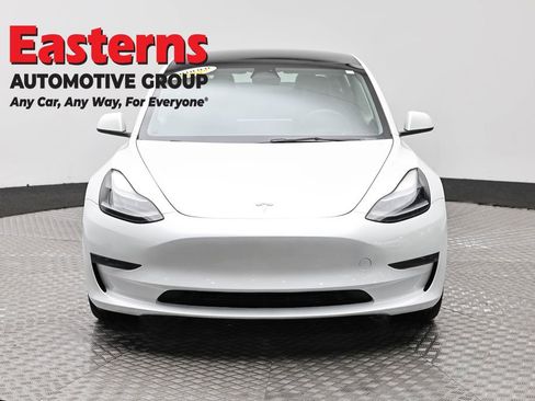 Used 2023 Tesla Model 3 Standard Range image 2