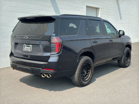 Used 2025 Chevrolet Tahoe Z71 AWD/4WD image 4