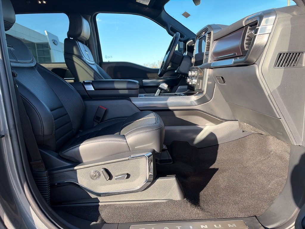 Used 2025 Ford F150 Platinum AWD/4WD image 15