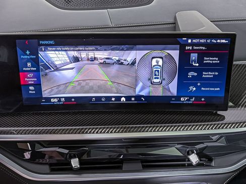 Certified 2025 BMW X7 M60i image 28