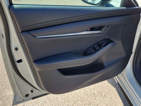 Certified 2026 MAZDA MAZDA3 s Sport FWD image 19