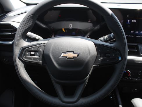 New 2026 Chevrolet TrailBlazer LS w/ LS Convenience Package FWD image 11