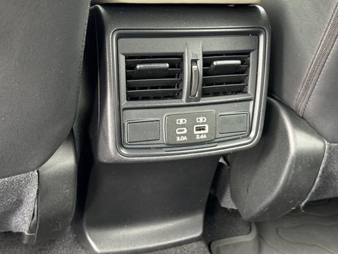 Used 2025 Subaru Forester Premium w/ Convenience Package #1 AWD/4WD image 11