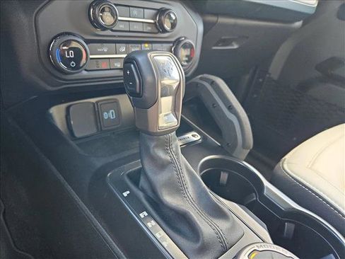 Used 2024 Ford Bronco Outer Banks AWD/4WD image 11