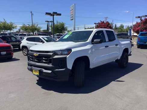 Used 2026 Chevrolet Colorado W/T w/ Advanced Trailering Package RWD image 5