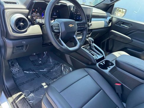 New 2025 Chevrolet Colorado LT w/ LT Convenience Package RWD image 14