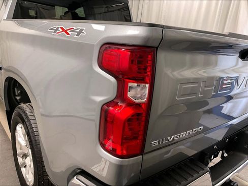 Used 2024 Chevrolet Silverado 1500 LT image 34