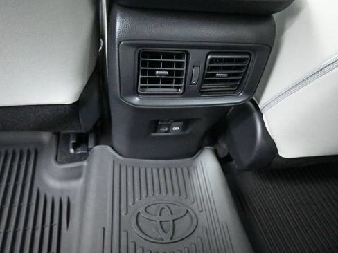 Used 2025 Toyota RAV4 Limited AWD/4WD image 21