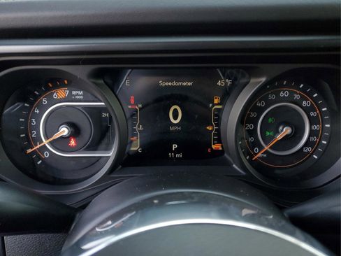 New 2026 Jeep Wrangler Sahara AWD/4WD image 25