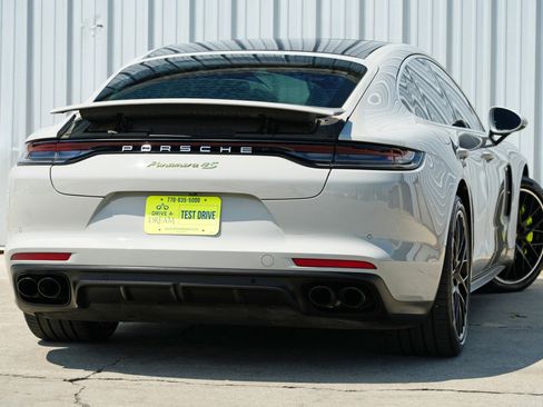 Used 2021 Porsche Panamera 4S w/ Premium Package image 5