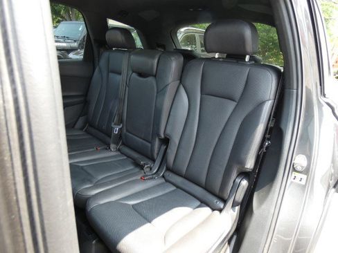 Used 2018 Audi Q7 3.0T Prestige w/ Prestige Package AWD/4WD image 19