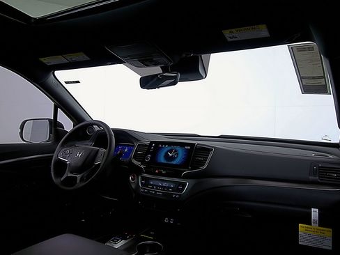 Used 2024 Honda Passport EX-L image 15