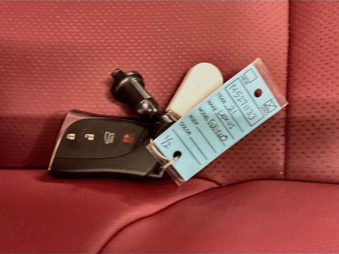 Used 2021 Lexus GX 460 Premium w/ Premium Package AWD/4WD image 39