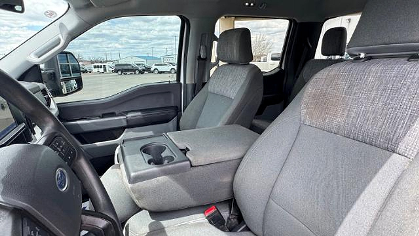 Used 2023 Ford F350 XLT w/ FX4 Off-Road Package AWD/4WD image 17