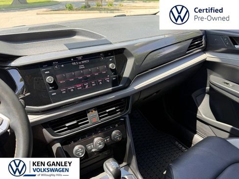 Used 2023 Volkswagen Taos SEL w/ Black Wheel Package AWD/4WD image 16