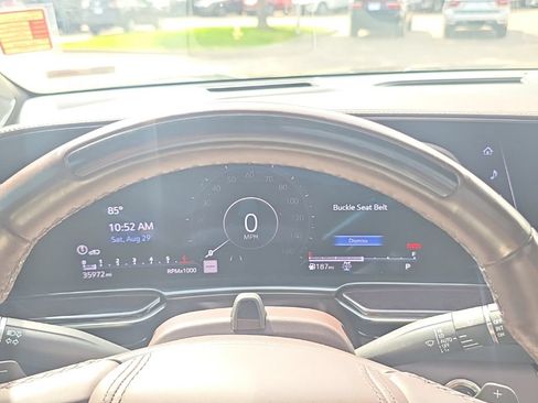 Certified 2023 Cadillac Escalade Sport Platinum w/ LPO, ONYX Package AWD/4WD image 34