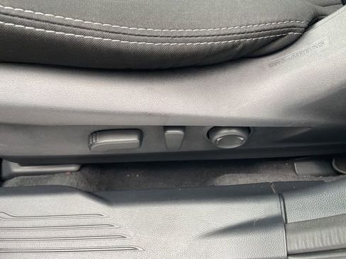 Used 2023 Subaru Outback Premium image 13