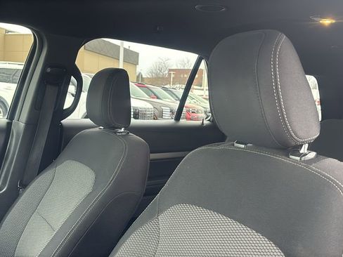 Used 2018 Ford Explorer XLT w/ Equipment Group 201A image 25