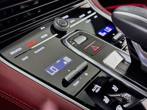 Used 2023 Porsche Panamera 4S AWD/4WD image 21