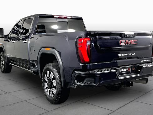 Used 2024 GMC Sierra 2500 Denali w/ Denali Reserve Package AWD/4WD image 12