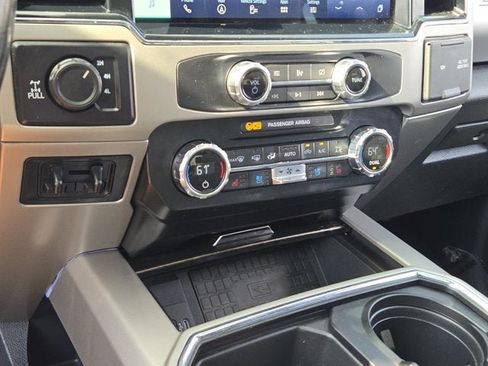 Used 2022 Ford F250 Lariat w/ Lariat Ultimate Package AWD/4WD image 27