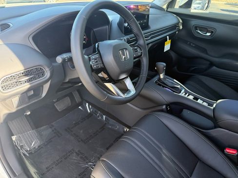 New 2026 Honda HR-V EX-L image 11