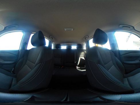 Used 2025 Nissan Rogue SV FWD image 44