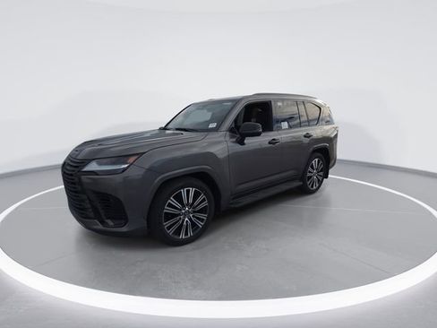 New 2025 Lexus LX 700h Luxury w/ Appearance Package AWD/4WD image 4