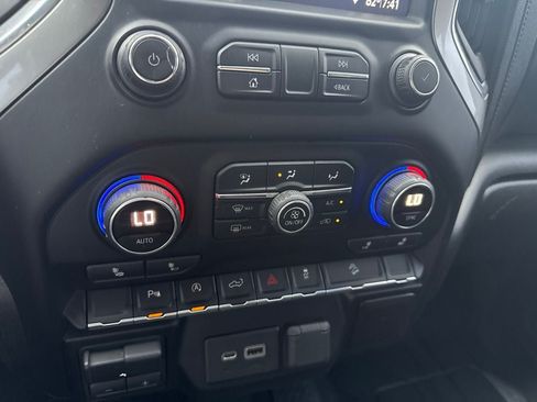 Used 2019 Chevrolet Silverado 1500 RST AWD/4WD image 14
