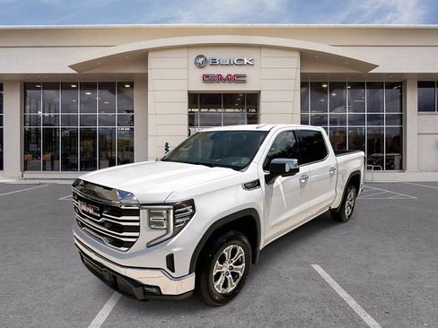 Certified 2025 GMC Sierra 1500 SLT RWD image 1