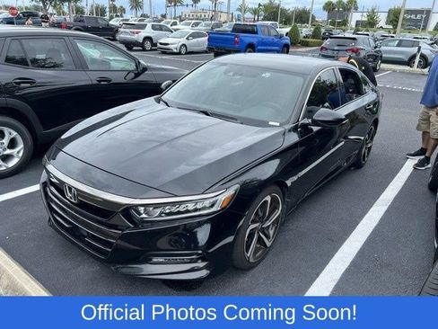 Used 2019 Honda Accord Sport image 2