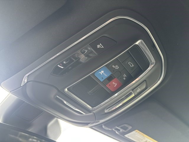Used 2024 Jeep Grand Cherokee L Limited w/ Black Appearance Package AWD/4WD image 28
