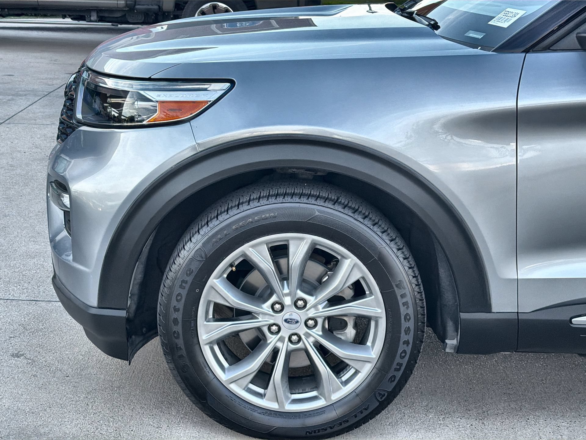 Certified 2021 Ford Explorer XLT w/ Equipment Group 202A RWD image 10