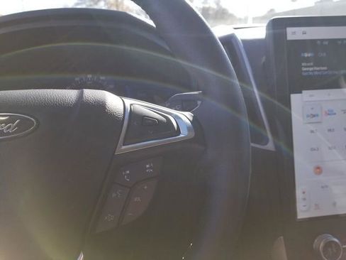 Certified 2024 Ford Edge SEL w/ Convenience Package image 25