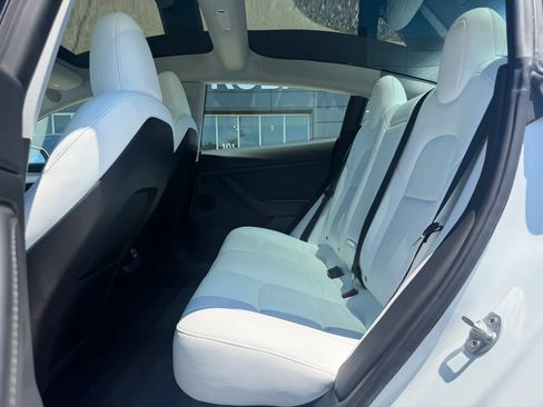 Used 2023 Tesla Model 3 Standard Range RWD image 15