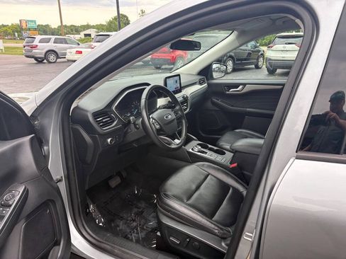 Used 2022 Ford Escape SEL AWD/4WD image 15