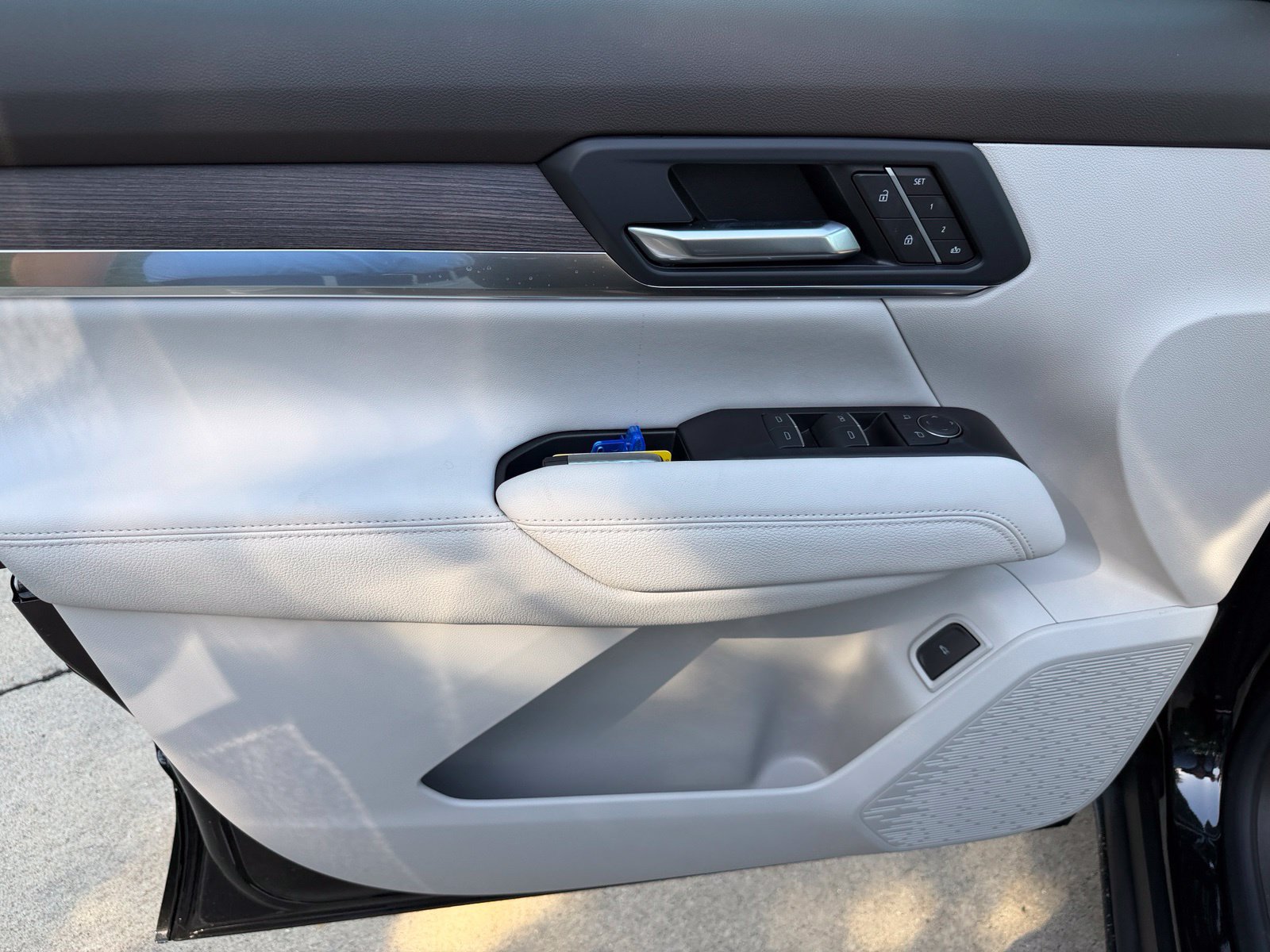 New 2027 GMC Terrain Denali w/ LPO, Floor Liner Package AWD/4WD image 9