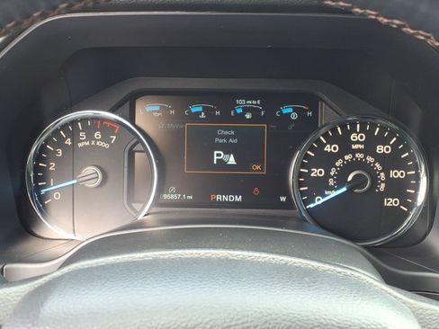 Used 2018 Ford F150 Platinum w/ Equipment Group 701A Luxury AWD/4WD image 34