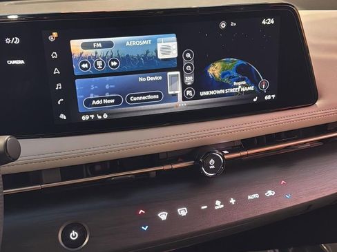 Used 2023 Nissan Ariya EVOLVE+ image 21